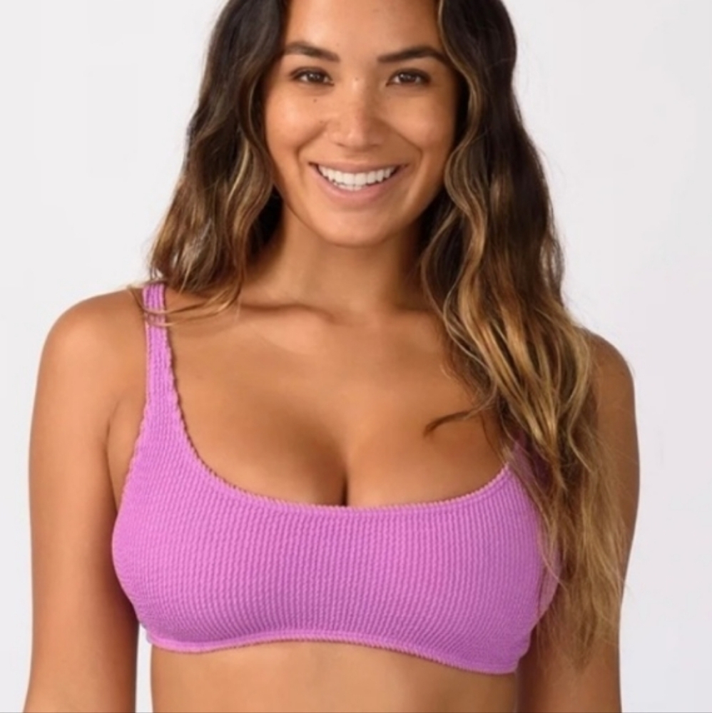 NWT Skatie 'Mya' bikini top size XS, Daiquiri